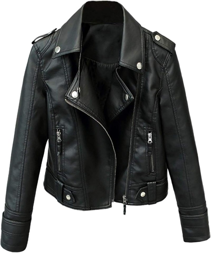 Короткая кожаная куртка женская