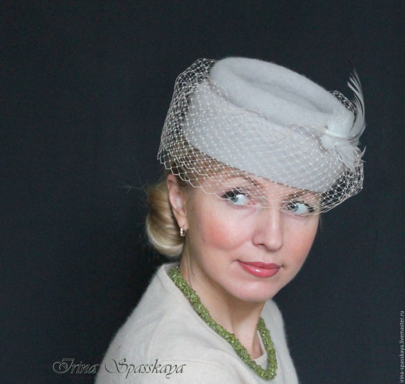 Платные головные уборы токи боки