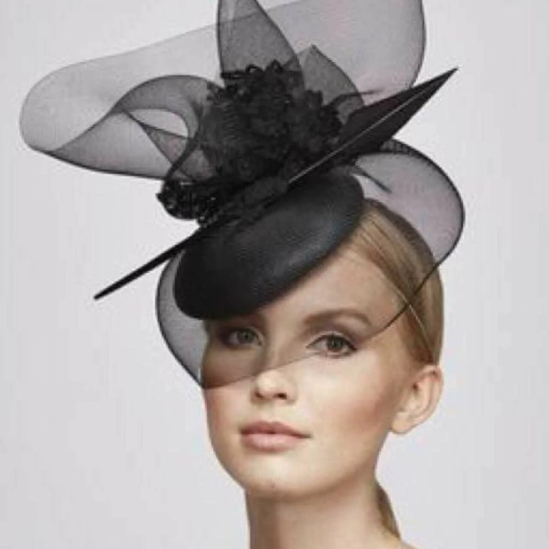 Шляпа с вуалью
