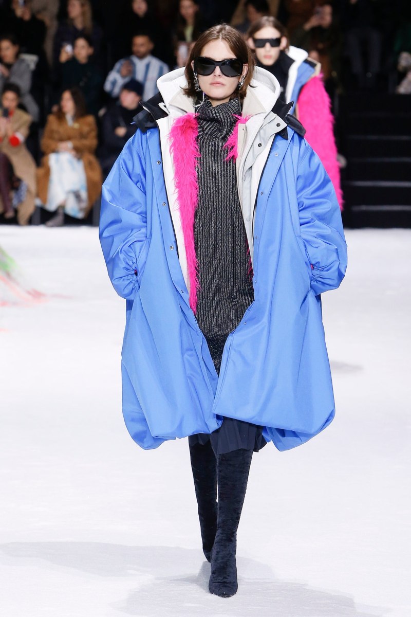 Баленсиага оверсайз