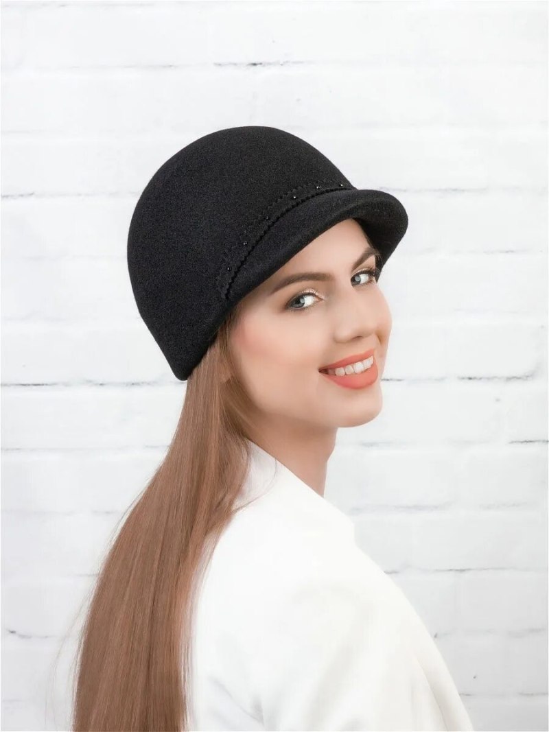 Кепка жокейка