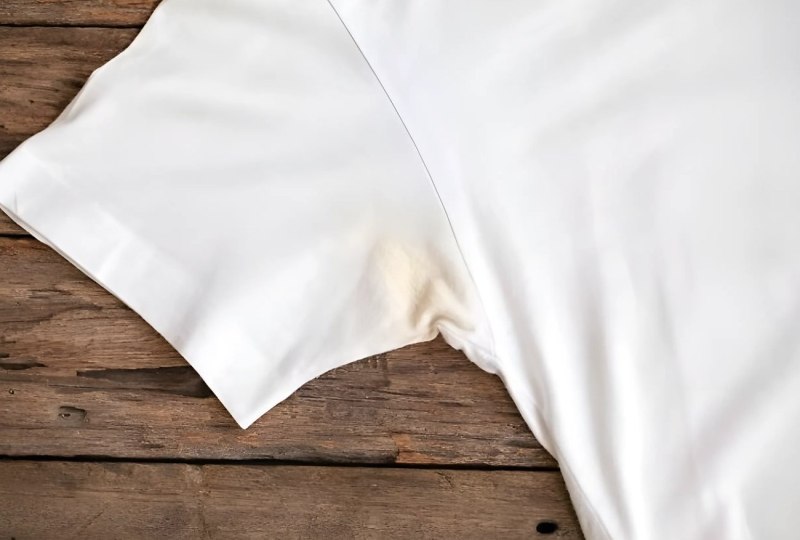 Желтые пятна от дезодоранта