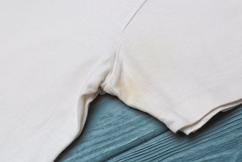 Пятна от пота