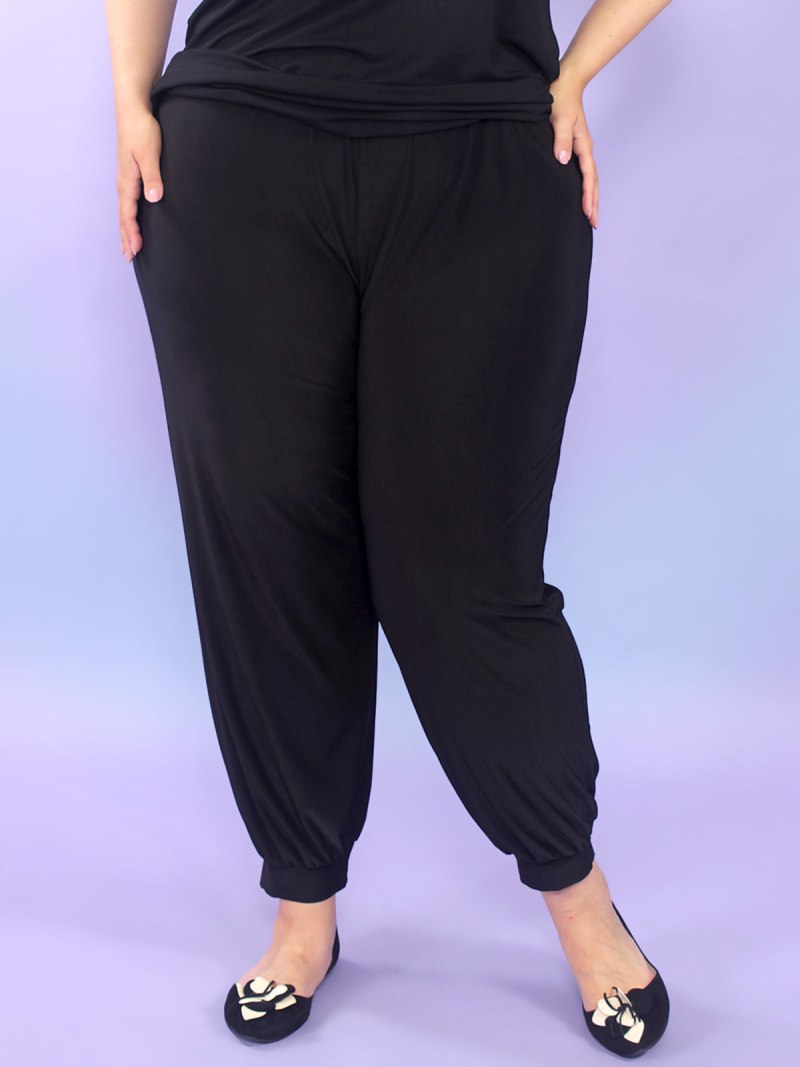 Спортивные брюки для полных женщин