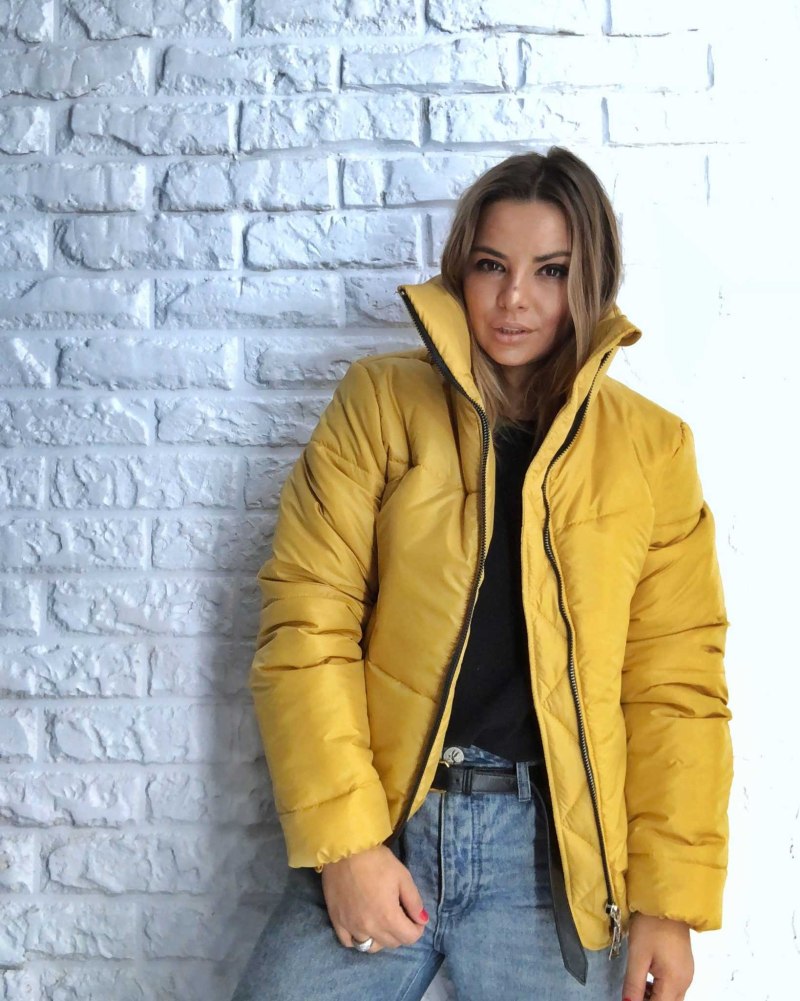 Модные объемные куртки осень 2022