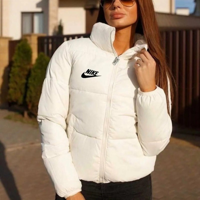 Белые куртки женские Весна