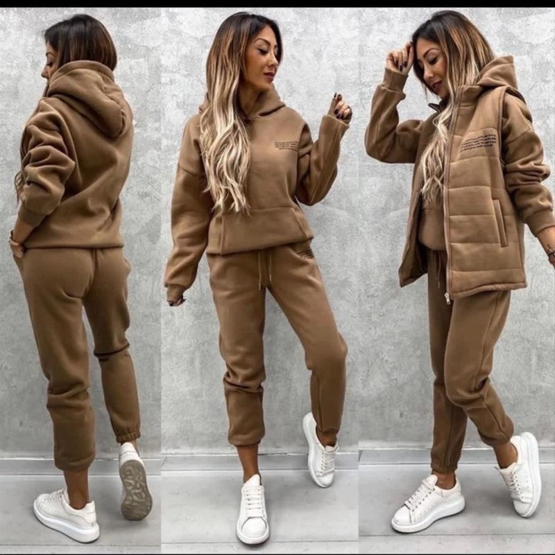 Спортивный костюм женский модный тройка