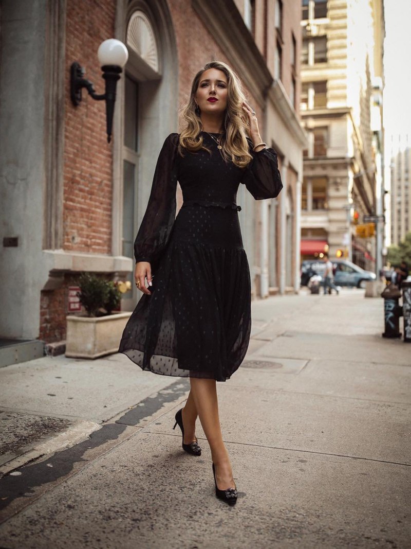 Тотал Блэк лук женский 2022