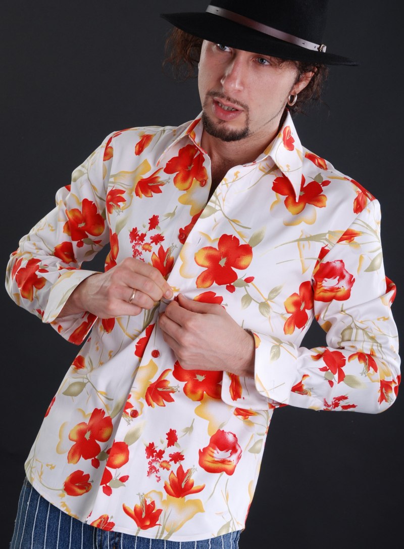 Рубашка в цветочек мужская