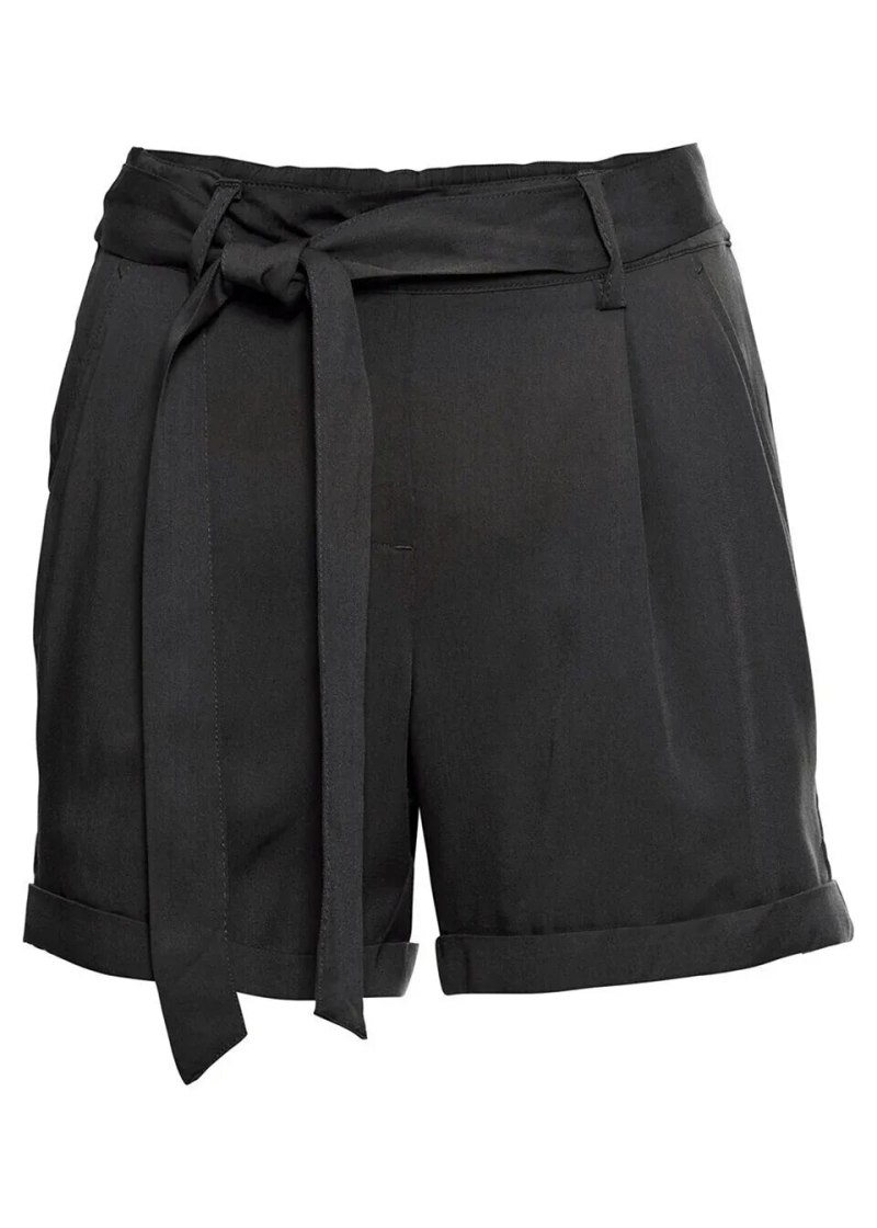 Чёрные шорты женские