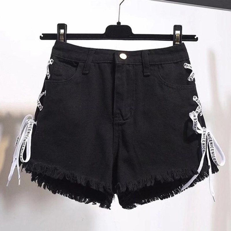 Чёрные шорты женские