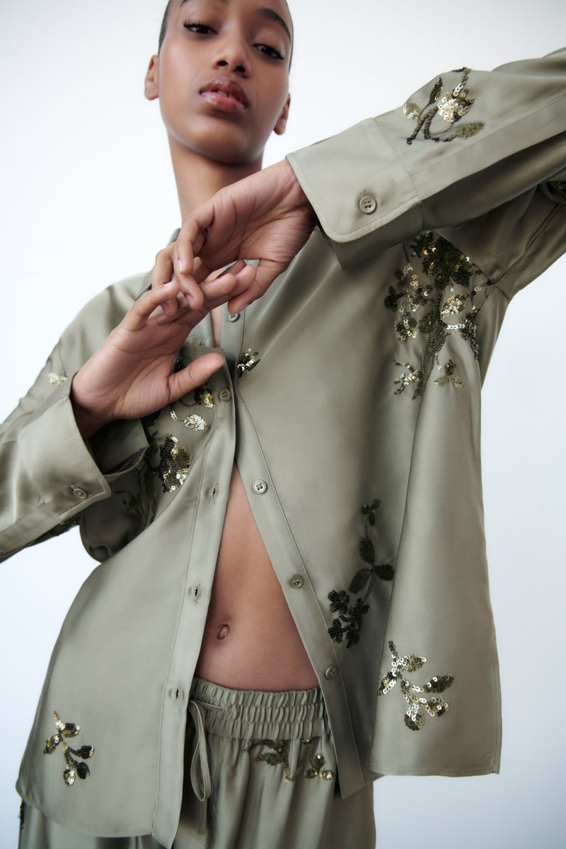Блузка с пайетками Zara 2018