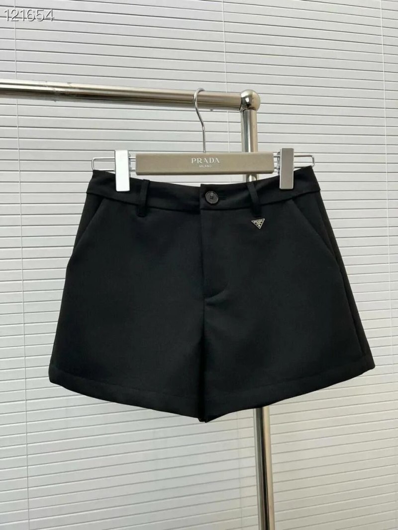 Шорты Prada женские