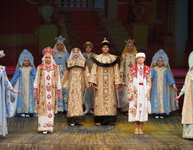 Сценический костюм в театре