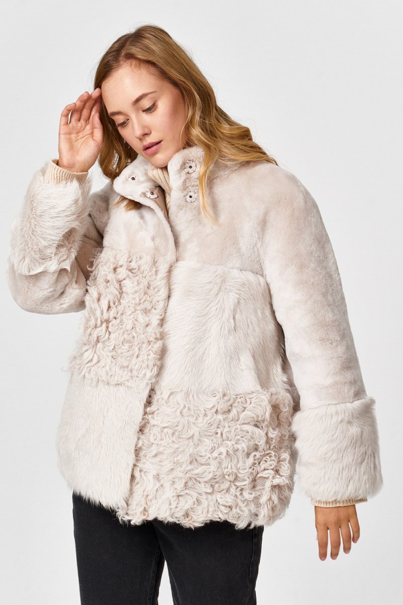 Шуба из овчины 232168000 с капюшоном virtuale fur collection