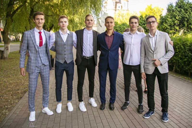 Образы юношей на выпускной