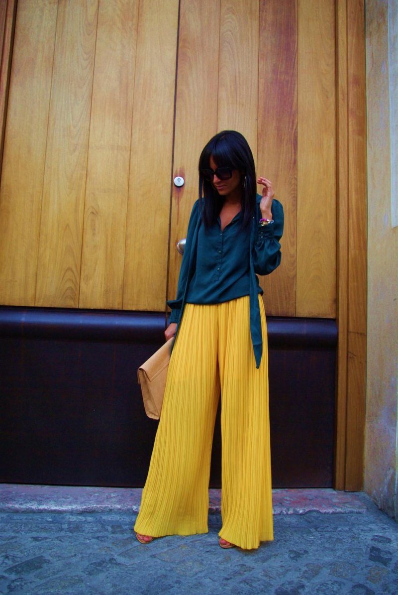Брюки палаццо плиссе Zara