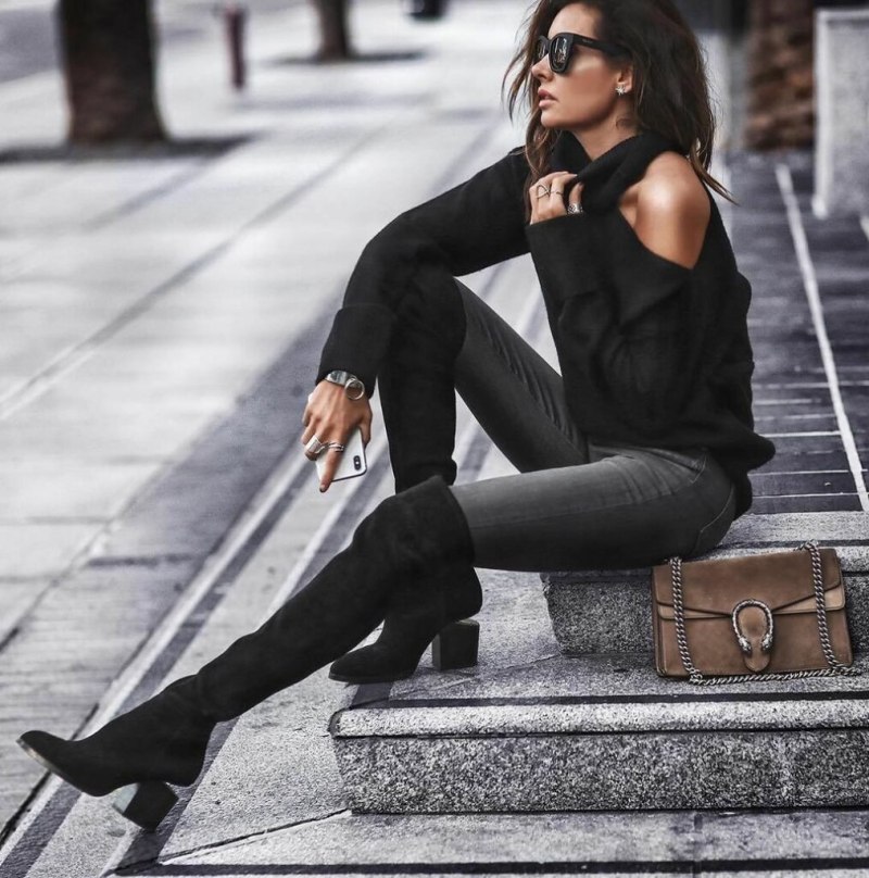 Тотал Блэк лук женский 2022