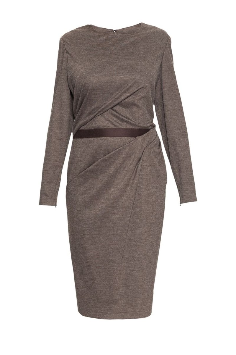 Платье из полушерстяной ткани