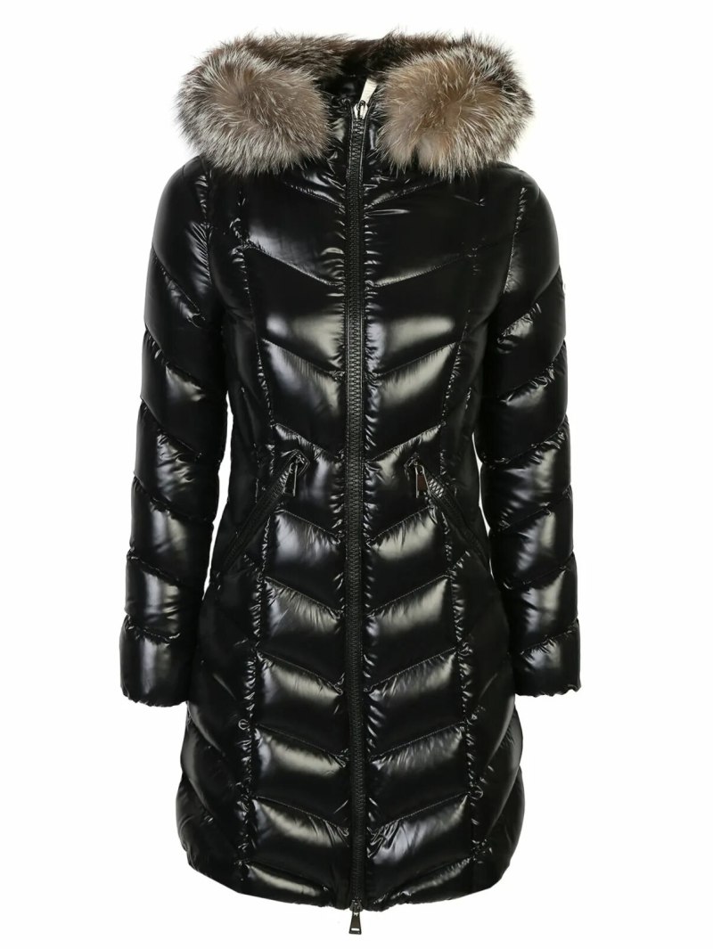 Пуховик с мехом лисы монклер