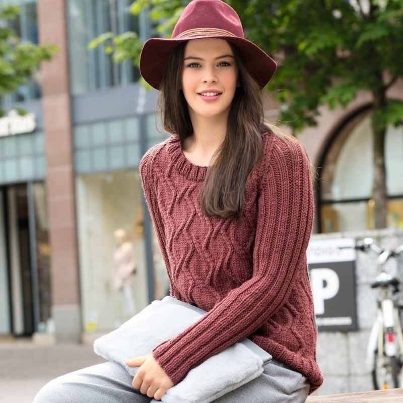 Пуловер женский