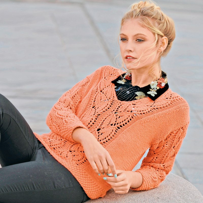 Джемпер с ажурными рукавами