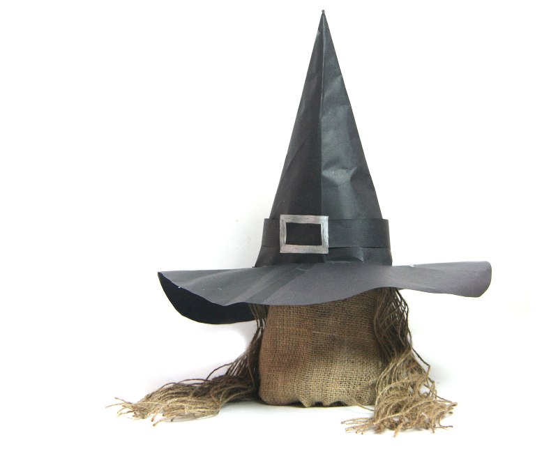 Ведьминская шляпа из бумаги